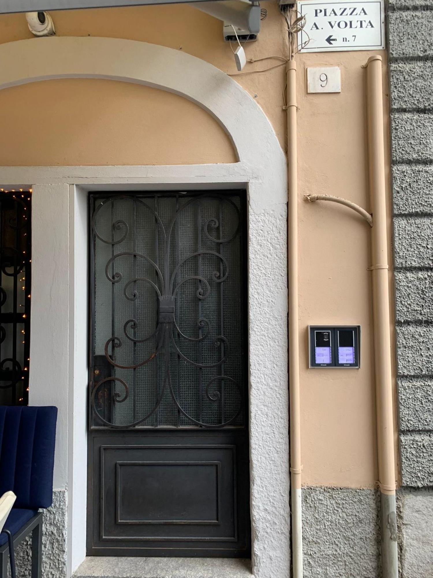 Piazza Volta Apartment كومو المظهر الخارجي الصورة